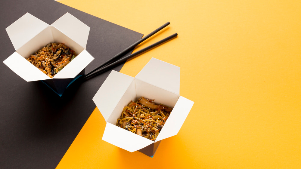 A embalagem para yakisoba ideal para um delivery seguro e sem vazamentos